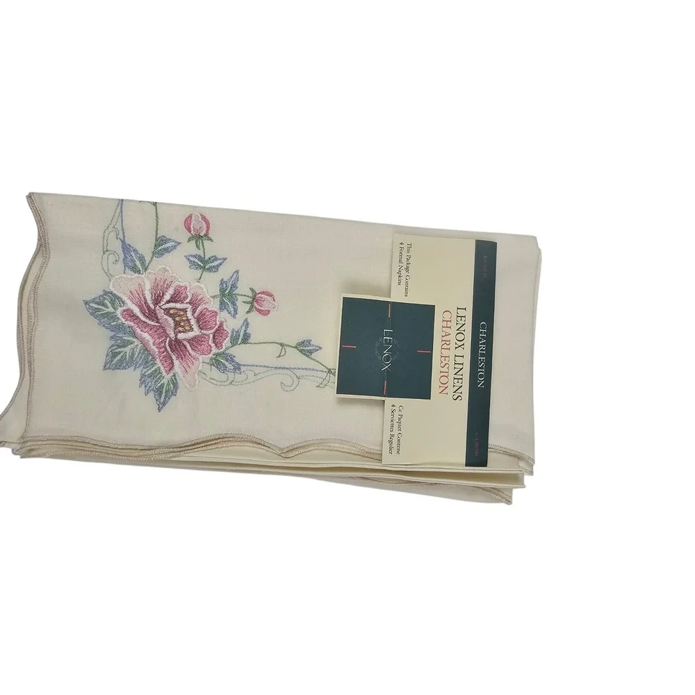 Lenox Linens Charleston Floral Embroidered Scalloped Napkins Set of 8 Cream 1989
